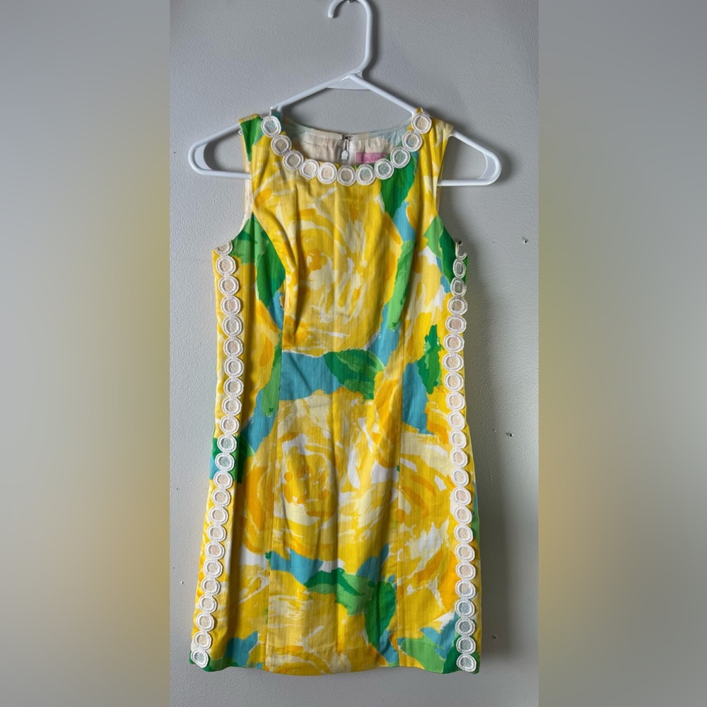 Lily Pulitzer dress, spring colors, sz00 used great condition